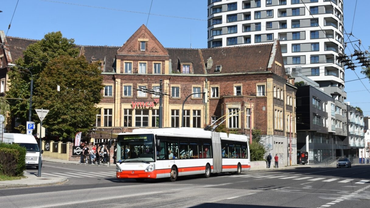 Bratislava se rozloučila s trolejbusy Škoda 25 Tr