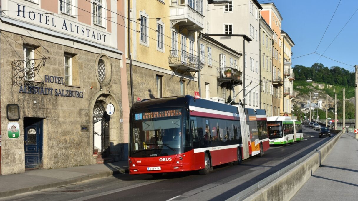 Návrat trolejbusů do Innsbrucku je blíže. Město má smlouvu na až 20 vozů