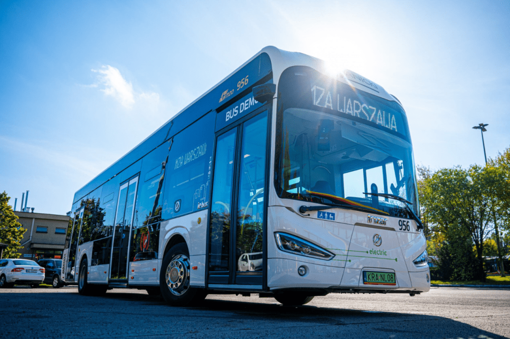 Irizar ovládl soutěž na 80 elektrobusů pro Varšavu