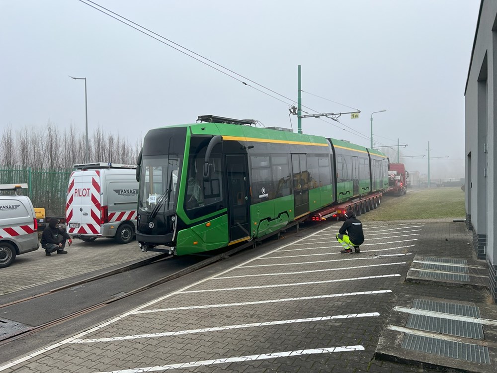 Do Poznaně dorazila první z 30 inovovaných tramvají Moderus Gamma