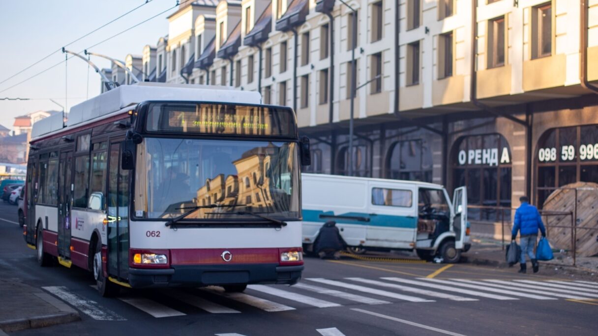 První z ex-jihlavských trolejbusů 24 Tr vyjel v Ivano-Frankivsku