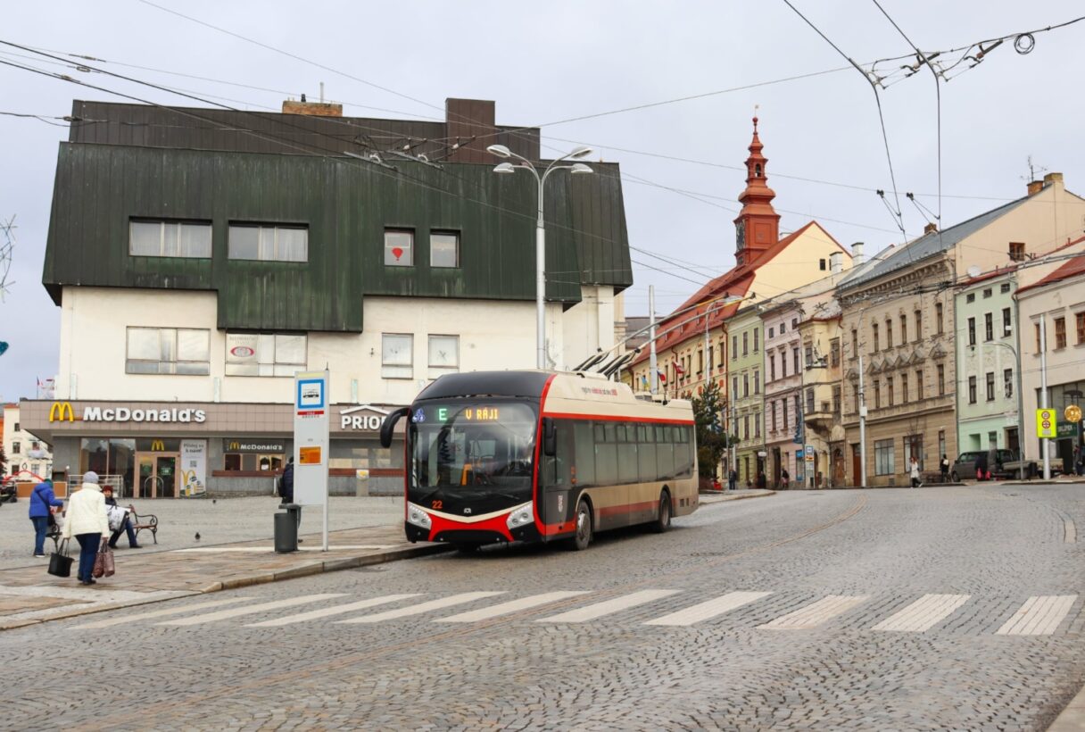 Společnosti ze skupiny Škoda Group žádají o „opravu článků“ na Čs. Dopravákovi